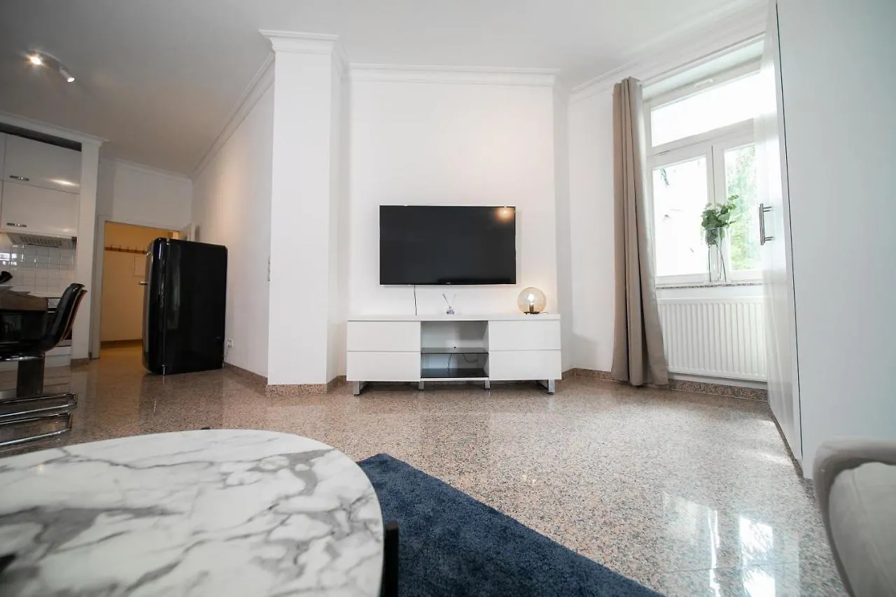 Favorite Stays - Suite And More - Düsseldorf 0*,  Alemania