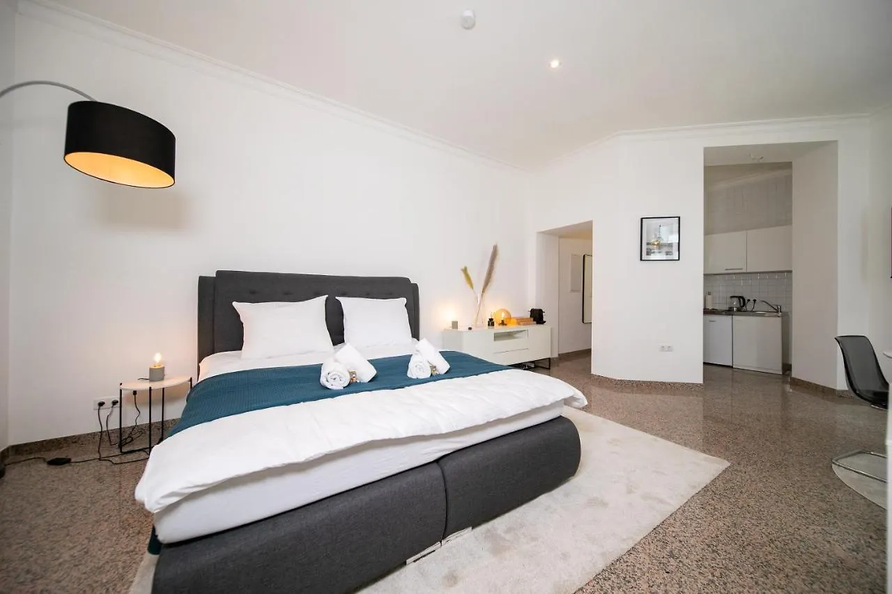Favorite Stays - Suite And More - Düsseldorf